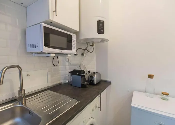 アパート To Be Mouraria