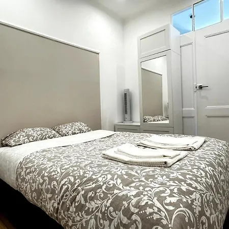 Apartment To Be Mouraria *